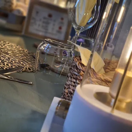 Les Epinettes D'hotes 住宿加早餐酒店 *