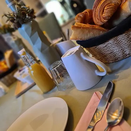 Les Epinettes * Crevecoeur-le-Grand